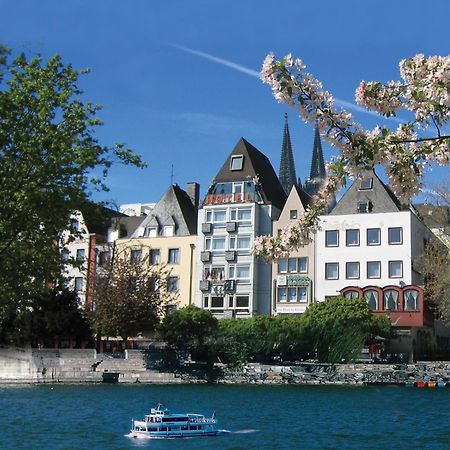 Hotel Roemerhafen Cologne Exterior photo