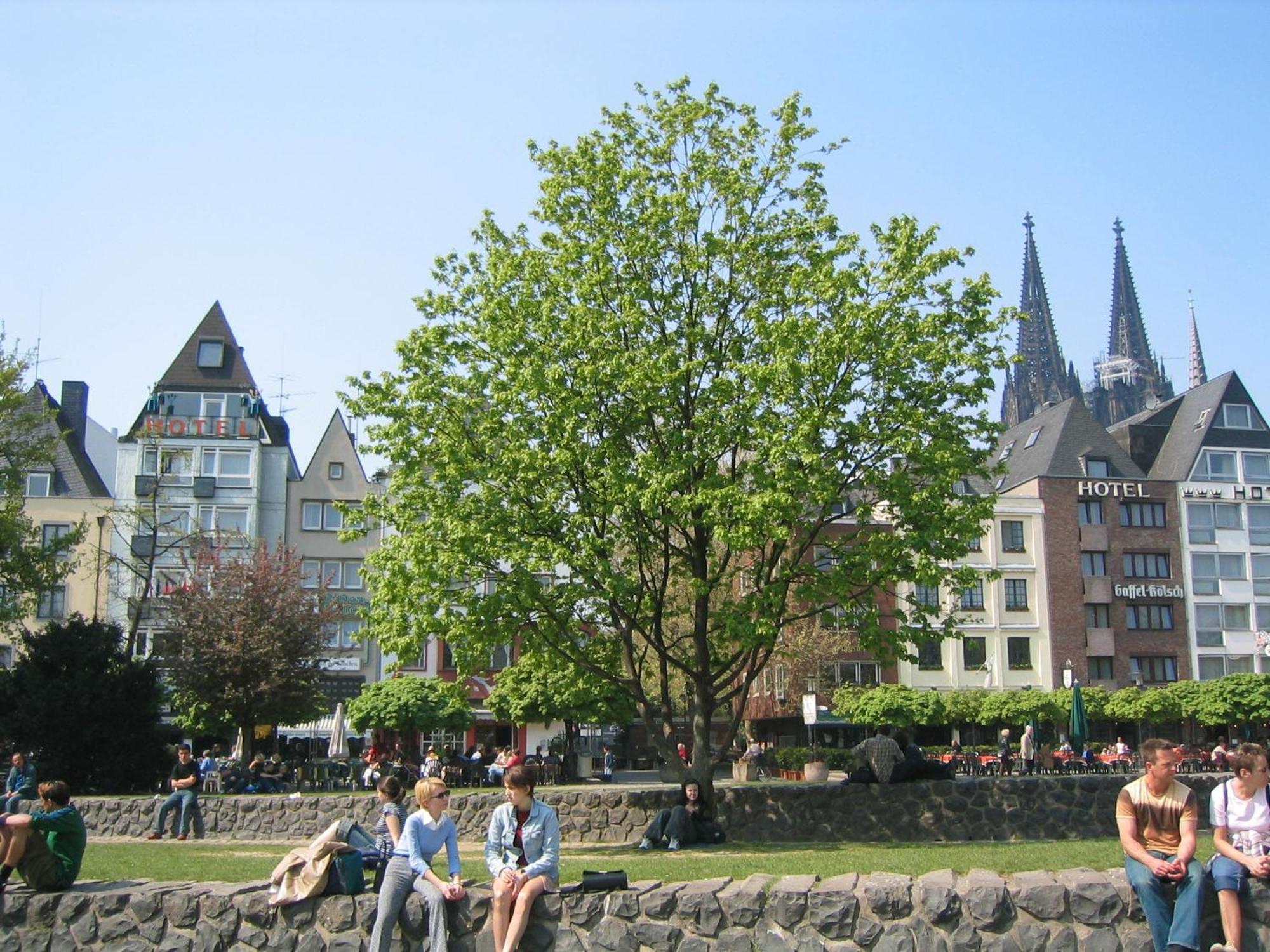 Hotel Roemerhafen Cologne Exterior photo