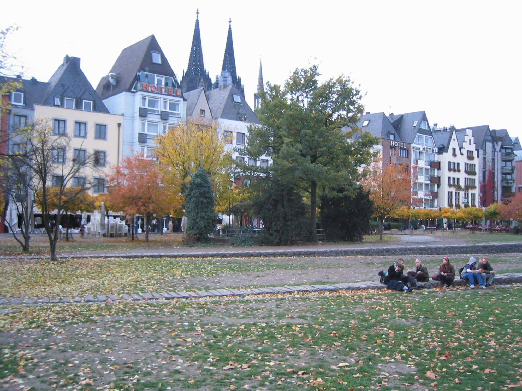 Hotel Roemerhafen Cologne Exterior photo