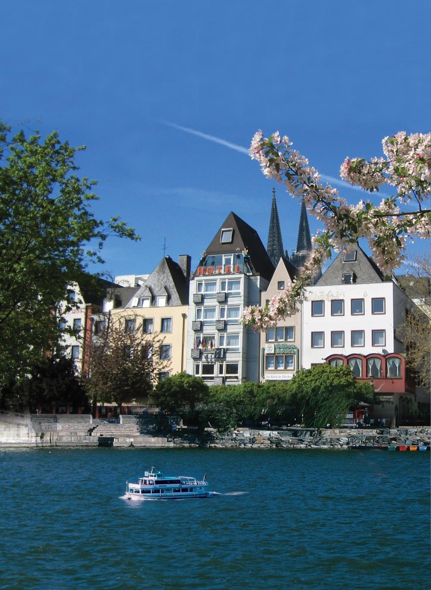 Hotel Roemerhafen Cologne Exterior photo